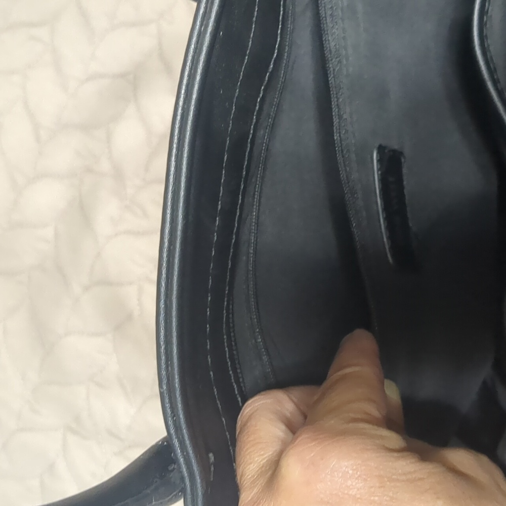 Black Nine West Purse - Picture 6 of 15